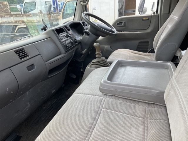 Mazda TITAN 2000 8087003-5