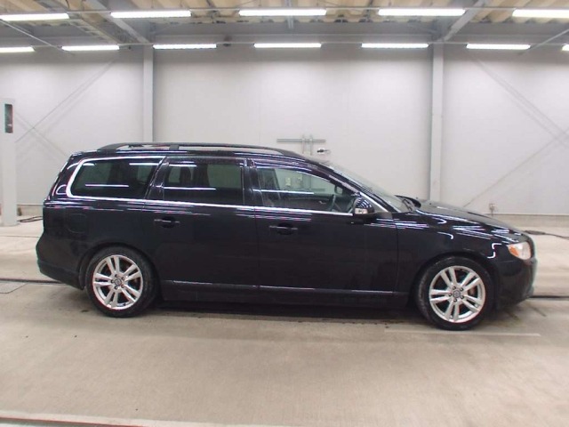 Volvo V70 2011 8086541-3