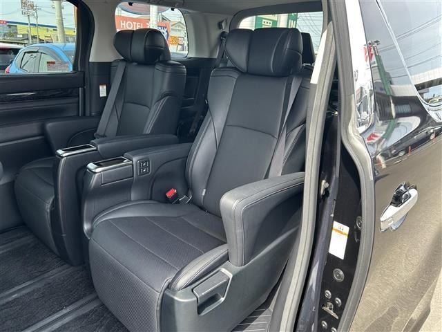 Toyota VELLFIRE 2018 8086386-10