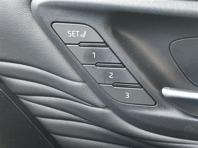 Toyota VELLFIRE 2023 8086404-4