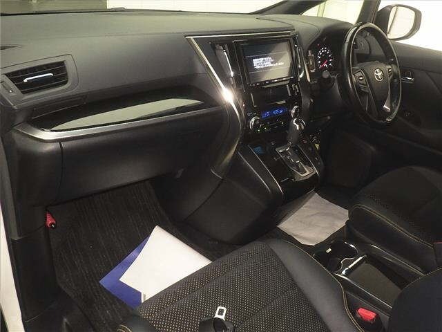 Toyota VELLFIRE 2017 8086428-4
