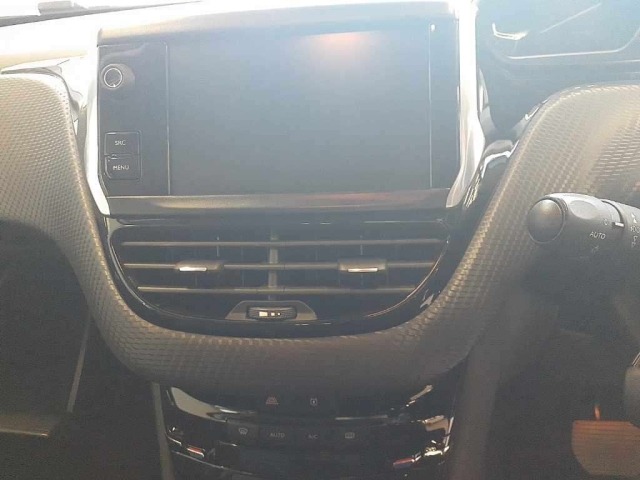 Peugeot 208 2018 8092809-12