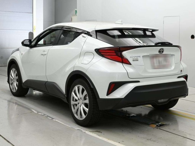 Toyota C-HR 2023 8092030-6