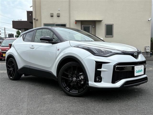 Toyota C-HR 2023 8092714-0
