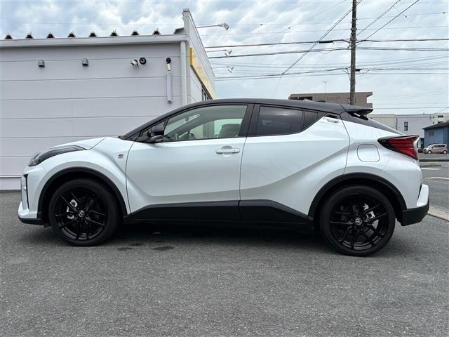 Toyota C-HR 2023 8092714-1
