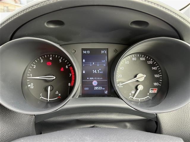 Toyota C-HR 2023 8092714-10