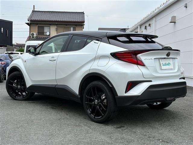 Toyota C-HR 2023 8092714-13