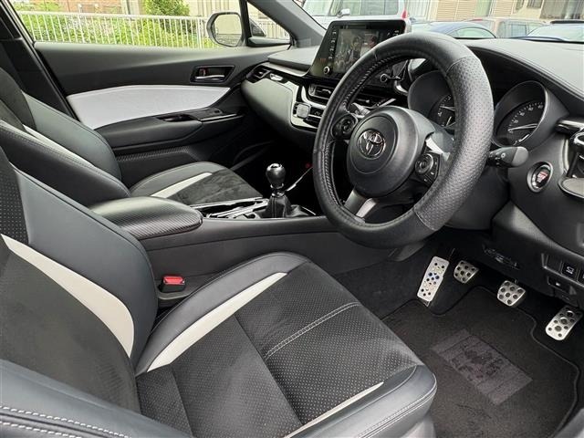 Toyota C-HR 2023 8092714-20