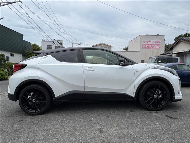 Toyota C-HR 2023 8092714-21