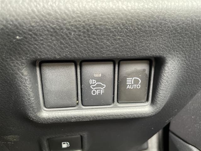 Toyota C-HR 2017 8092727-16