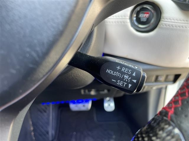 Toyota C-HR 2019 8092773-1