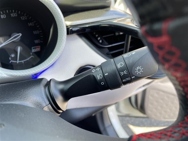 Toyota C-HR 2019 8092773-21
