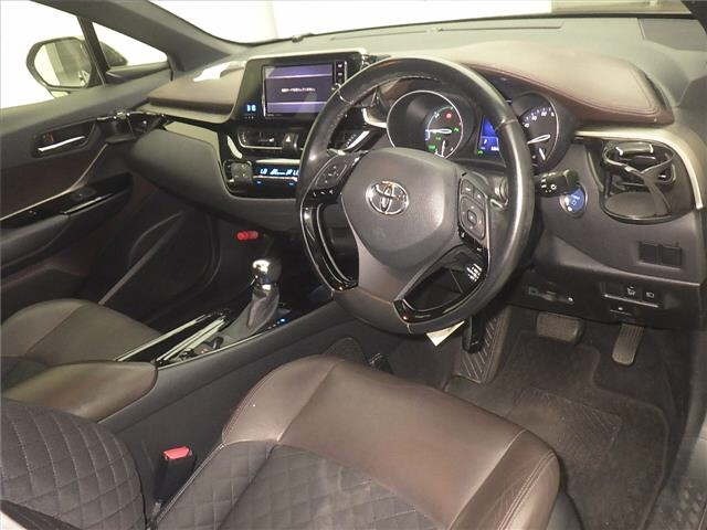 Toyota C-HR 2017 8092828-3