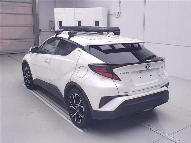 Toyota C-HR 2020 8092833-1