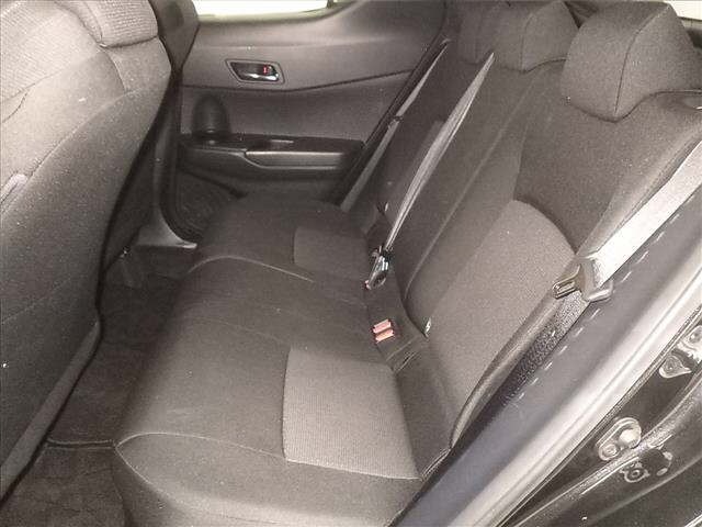 Toyota C-HR 2017 8092840-7