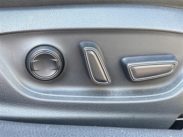 Toyota CAMRY 2017 8093833-2