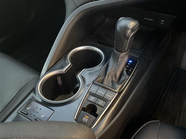 Toyota CAMRY 2019 8093840-9