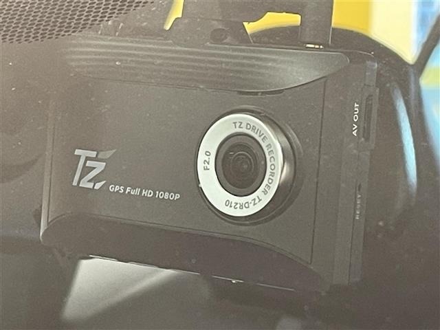 Toyota CAMRY 2023 8093841-21