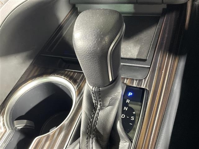 Toyota CAMRY 2019 8093851-12