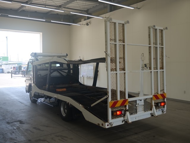 Mitsubishi CANTER 2018 8099396-1