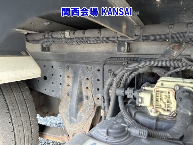 Mitsubishi CANTER 2016 8099804-10