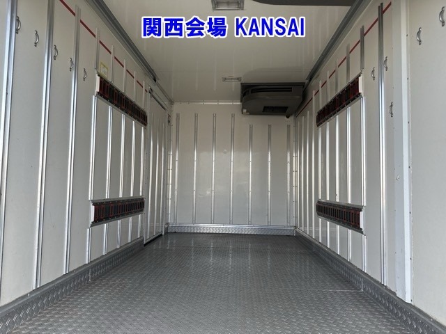 Mitsubishi CANTER 2016 8099804-17