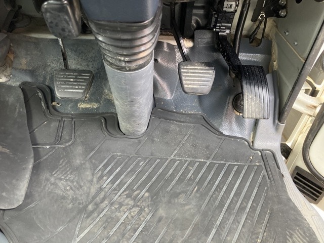 Mitsubishi CANTER 2013 8099896-4