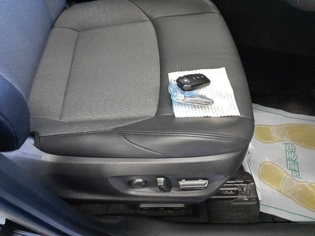 Toyota COROLLA CROSS 2024 8104698-10