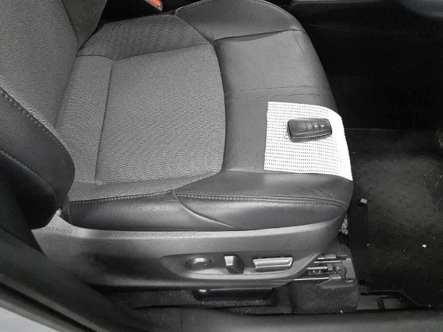 Toyota COROLLA CROSS 2022 8104700-10