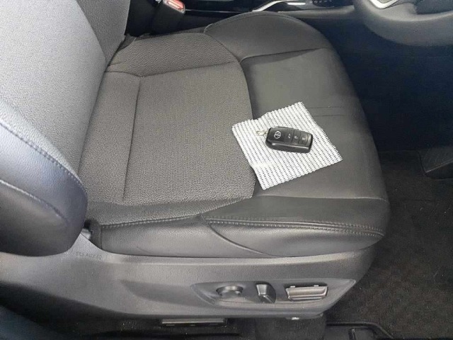Toyota COROLLA CROSS 2024 8104701-10