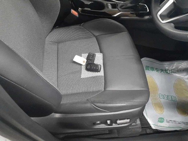 Toyota COROLLA CROSS 2023 8104702-10