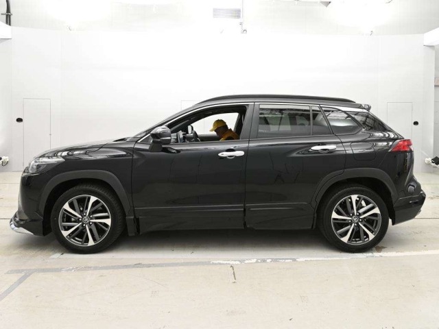 Toyota COROLLA CROSS 2023 8104703-4