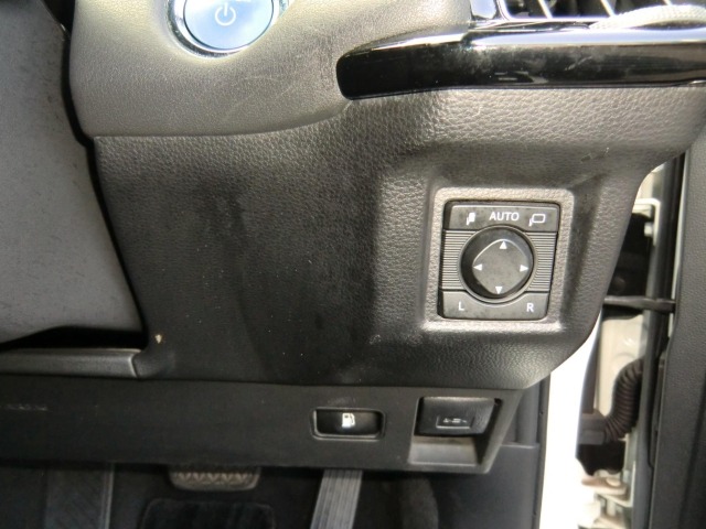 Toyota CROWN 2018 8090848-21