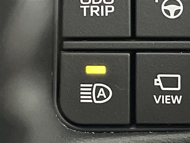 Toyota CROWN 2018 8092023-20