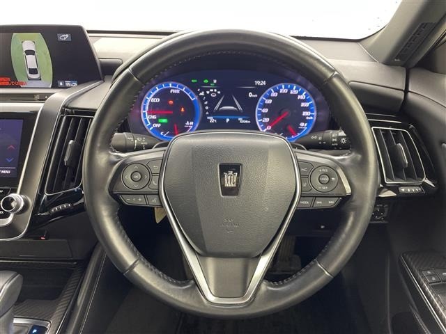 Toyota CROWN 2018 8092023-4
