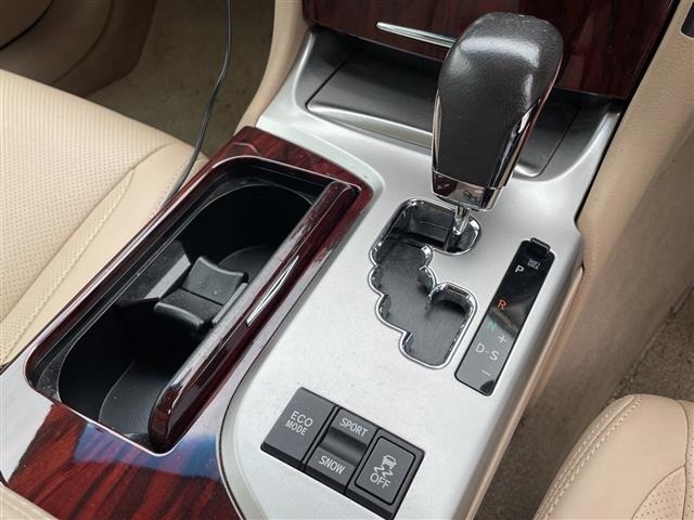 Toyota CROWN 2011 8092181-11