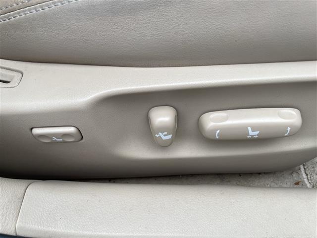 Toyota CROWN 2011 8092181-2