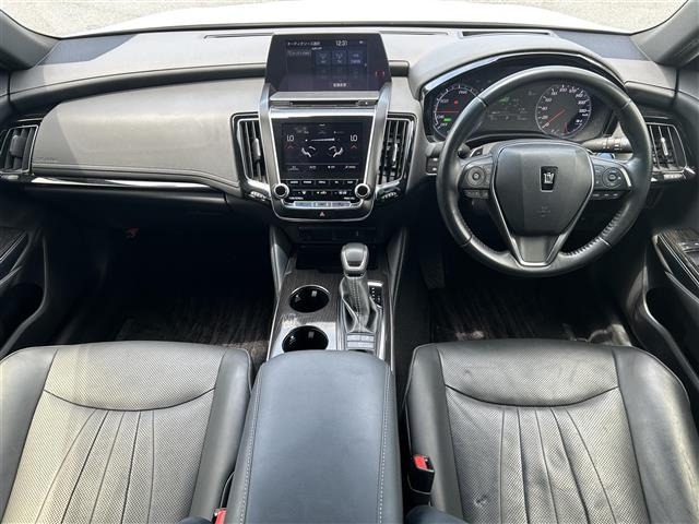 Toyota CROWN 2018 8092209-14