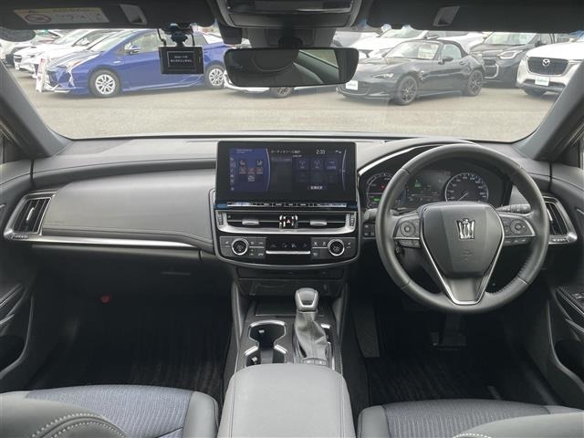 Toyota CROWN 2022 8092247-15