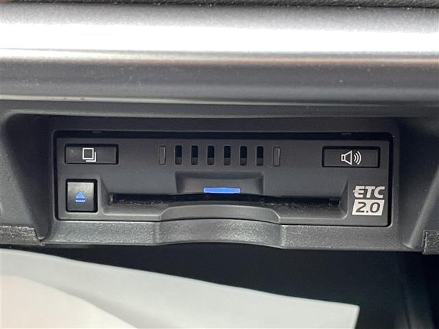 Toyota CROWN 2022 8092247-3