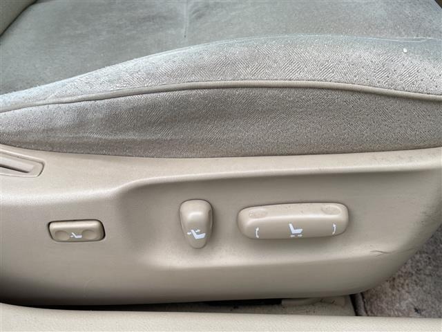 Toyota CROWN 2006 8092280-22