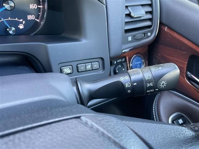 Toyota CROWN 2013 8092331-11