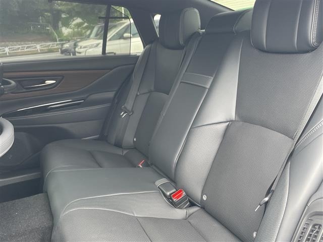 Toyota CROWN 2026 8092356-11