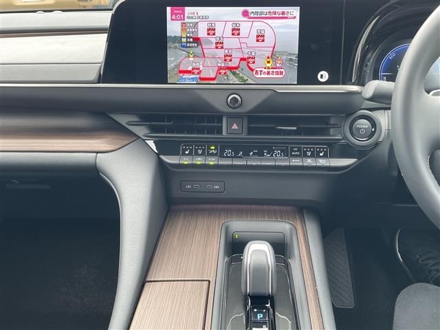 Toyota CROWN 2026 8092356-2