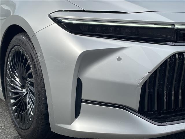 Toyota CROWN 2026 8092356-3
