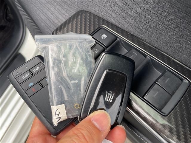 Toyota CROWN 2019 8092357-12
