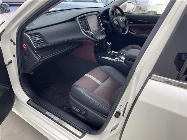 Toyota CROWN 2015 8092458-4