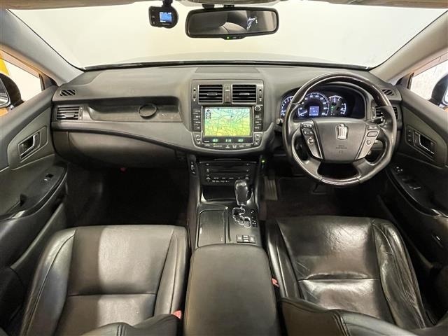 Toyota CROWN 2010 8092460-11