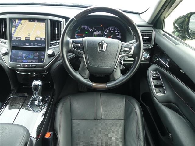 Toyota CROWN 2017 8092487-3