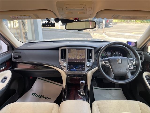 Toyota CROWN 2017 8092500-19